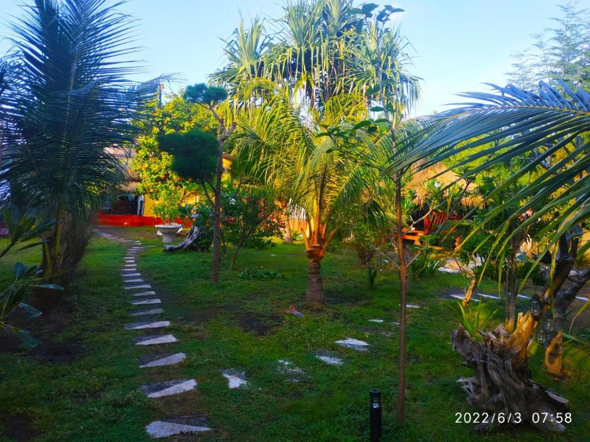 Kampung Meno Bungalows Gili Meno Exteriör bild