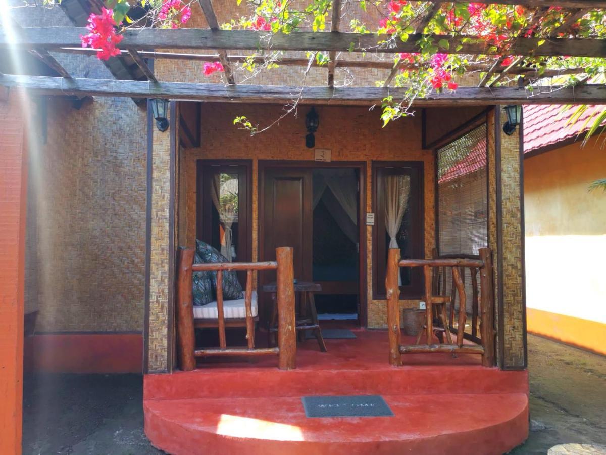 Kampung Meno Bungalows Gili Meno Rum bild