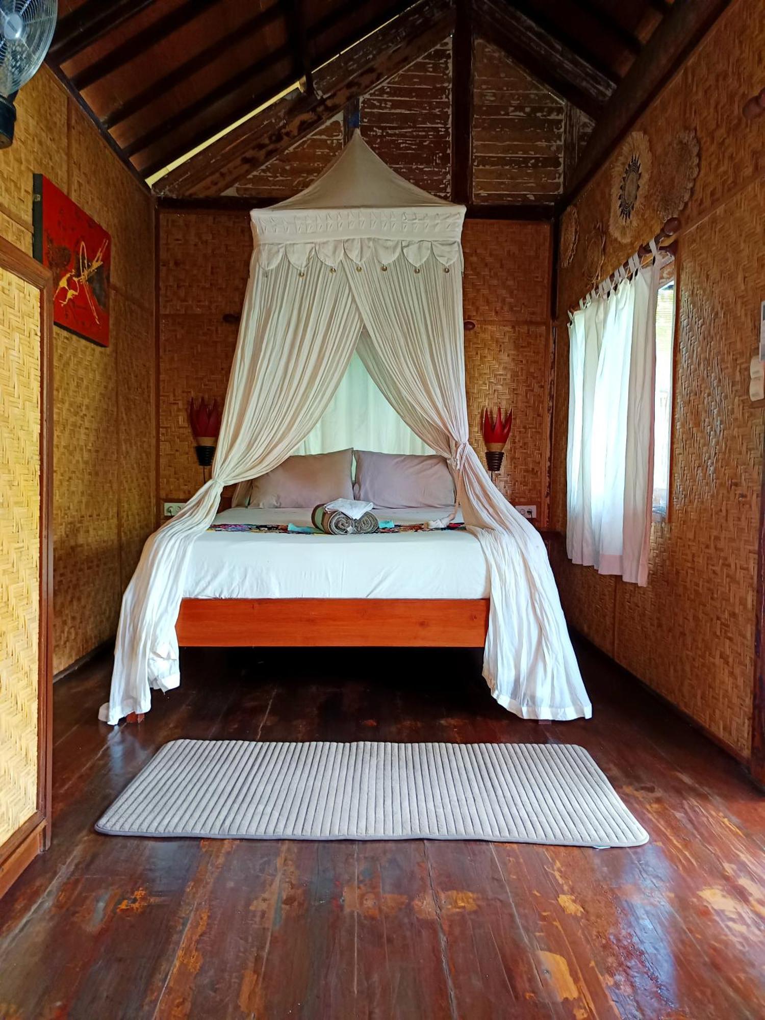 Kampung Meno Bungalows Gili Meno Exteriör bild