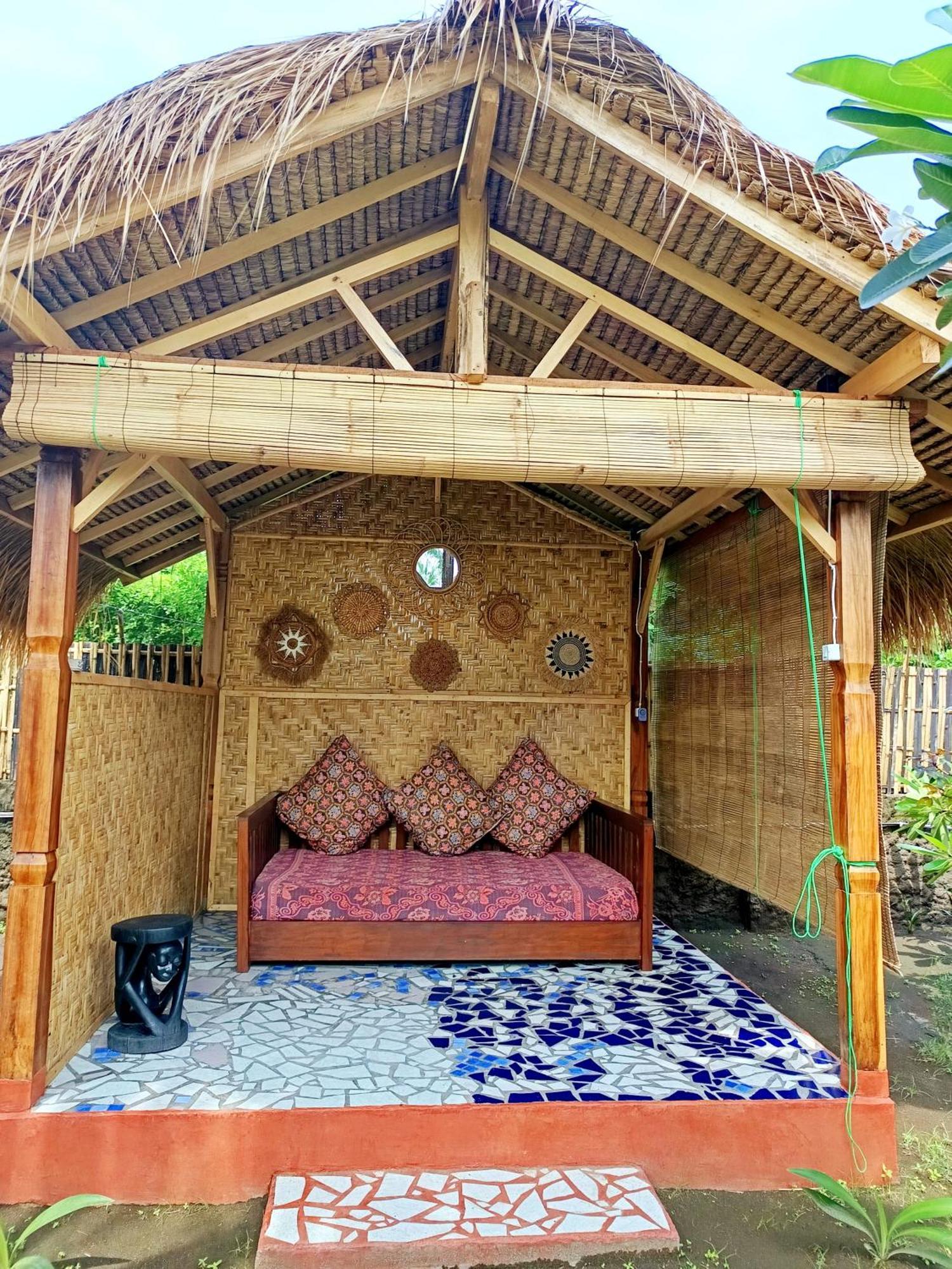 Kampung Meno Bungalows Gili Meno Exteriör bild