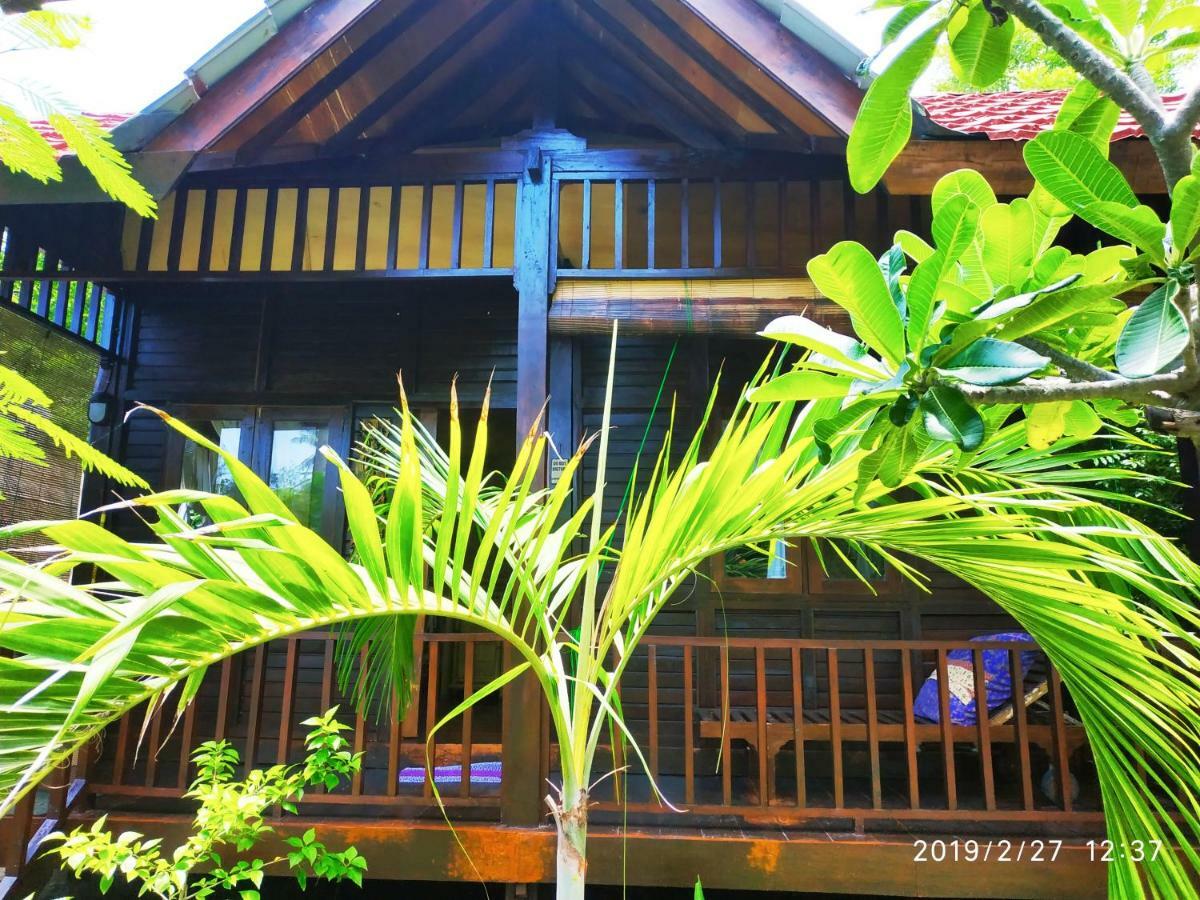 Kampung Meno Bungalows Gili Meno Exteriör bild
